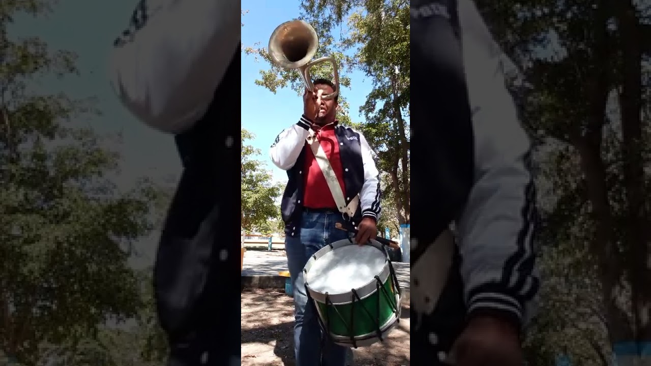 BANDA DE GUERRA - Marcha Reglamentaria 28 / Conejos, con Tambor y Corneta.