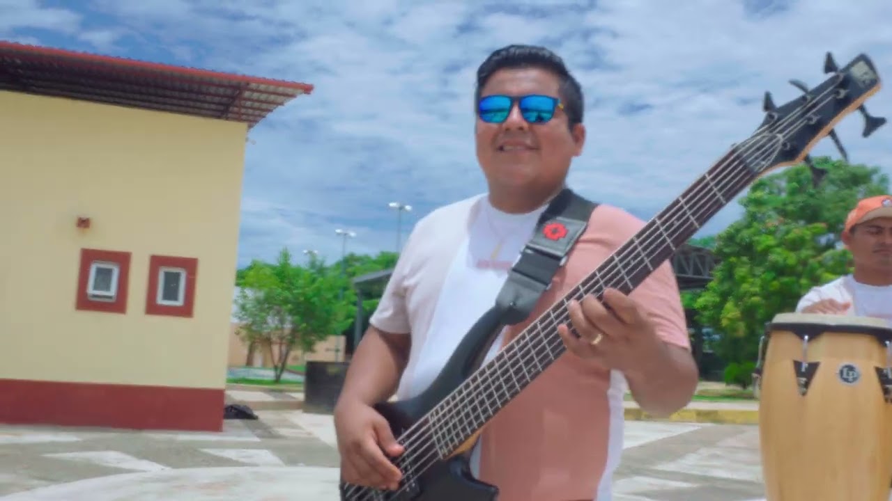 Esteban Salome Y Su Fiesta Latina - Popurrí Charangas Mar Azul (Videoclip Oficial)