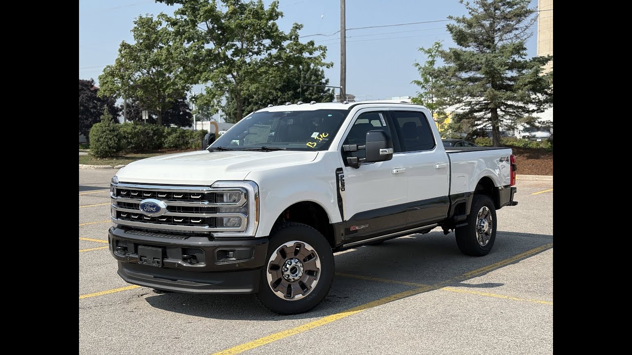 New 2025 Ford Super Duty F-250 SRW King Ranch in White | Barrie Ford