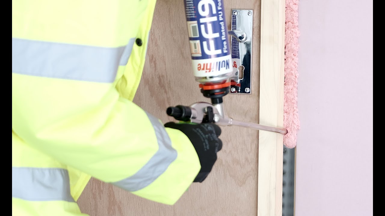 60 minute Fire Door Foam Nullifire FF197