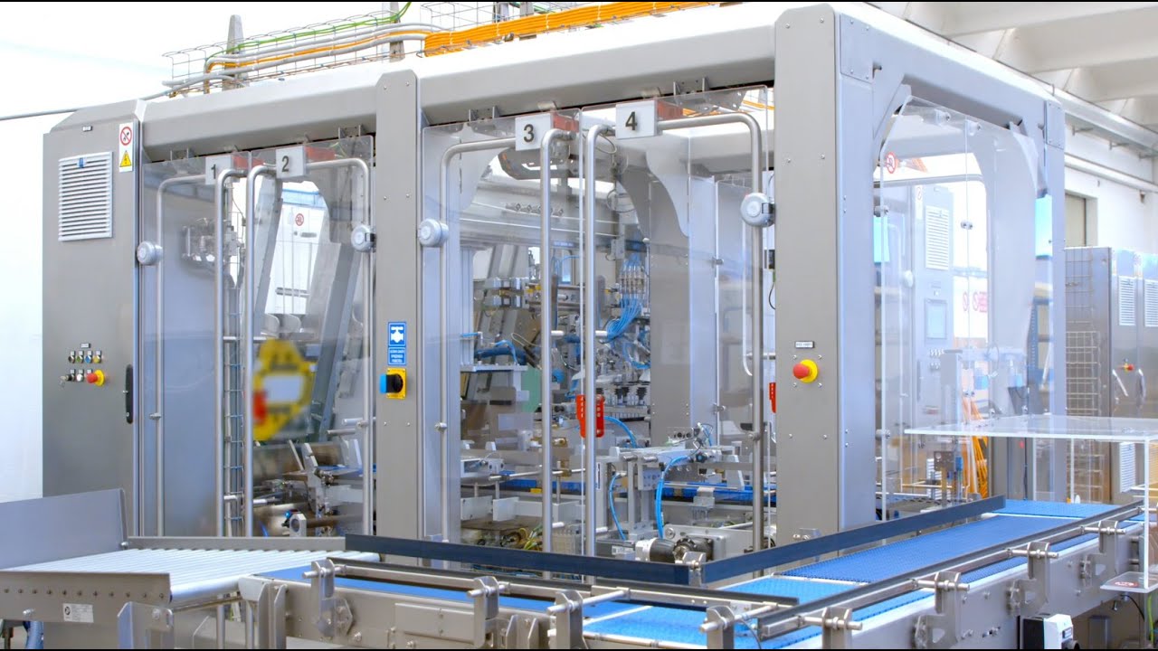 Cama Casepacker for Dairy industry