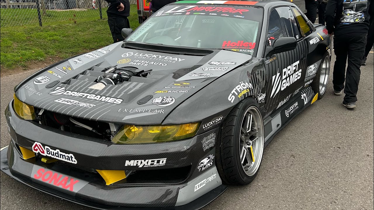 LZ World Tour - Stop 3 Castle Combe 