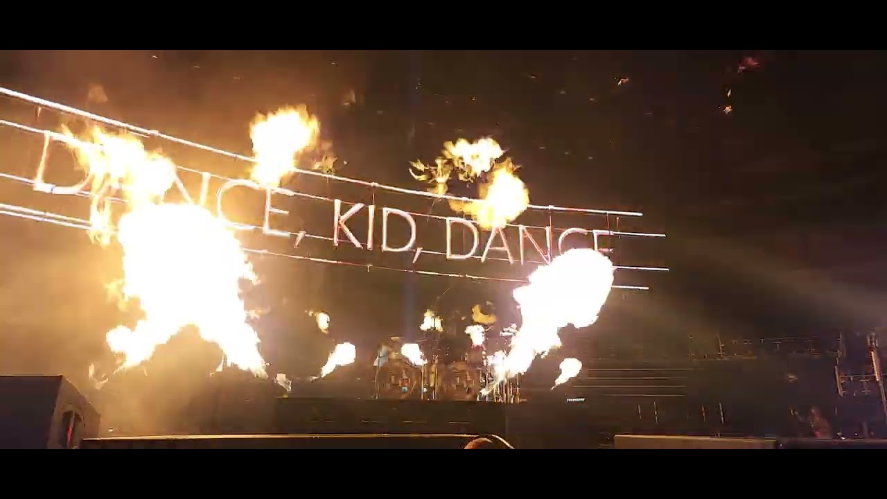 Shinedown - Dance, Kid, Dance, live at Little Caesars Arena; Detroit, MI; 7-25-2025