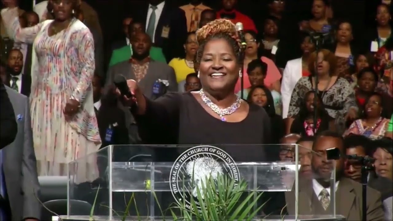Lashun Pace Testimony And Ministering In Songs At The COGIC AIM Convention!