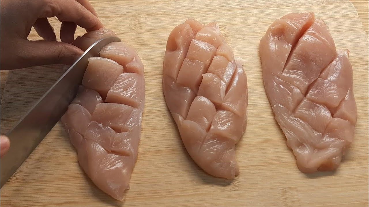 Рецепт сочного и нежного запеченного куриного филе, который упростит ваш ужин.