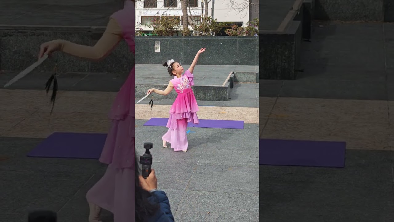 Traditional Chinese Dance for Lunar New Year at Union Square 