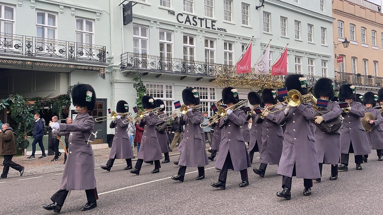 Changing the Guard Windsor - 6.1.2024 Band of the Welsh Guards *RARE BROKEN DOWN BUS ON MARCH UP*