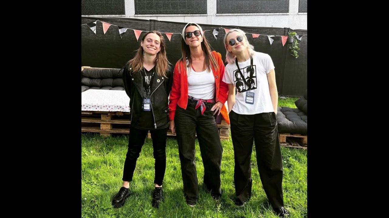Boygenius (Phoebe Bridgers and Julien Baker only) Interview with NRK