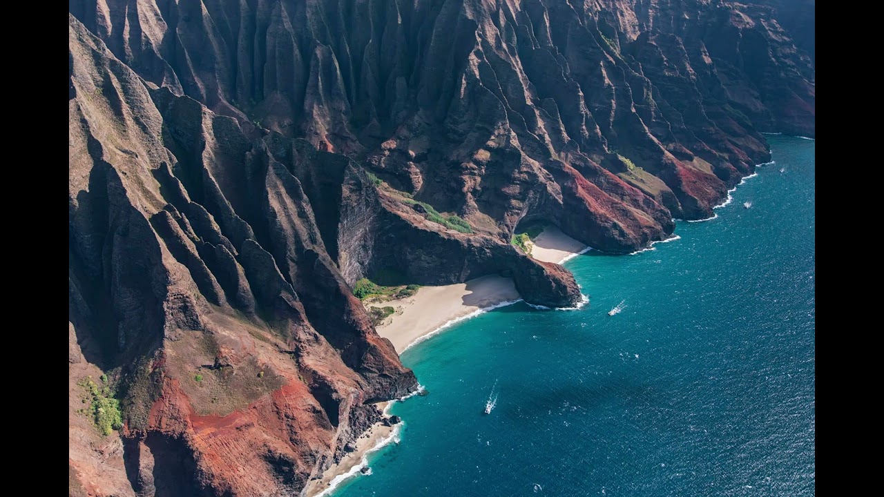 Hawaii 4K Scenic Slideshow | Relaxing Nature Views & Calming Ambience