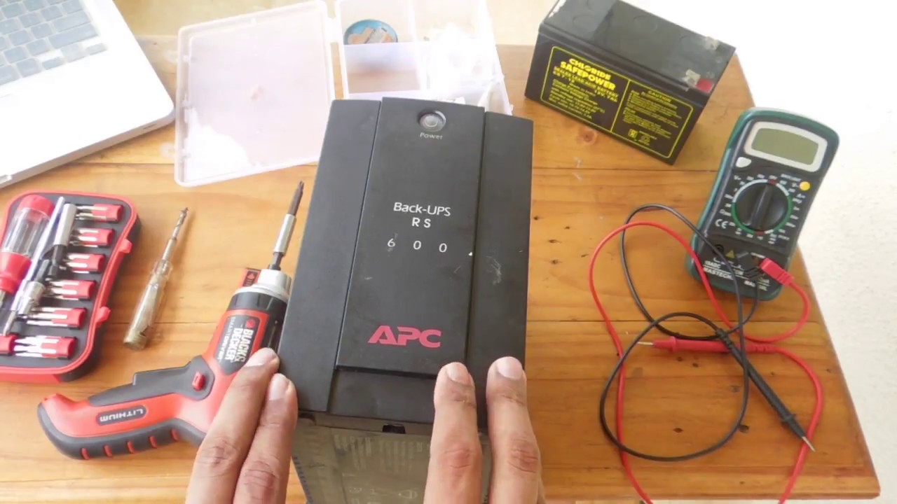 Apc Back Ups RS 600, 500 opening and Battery Replacement