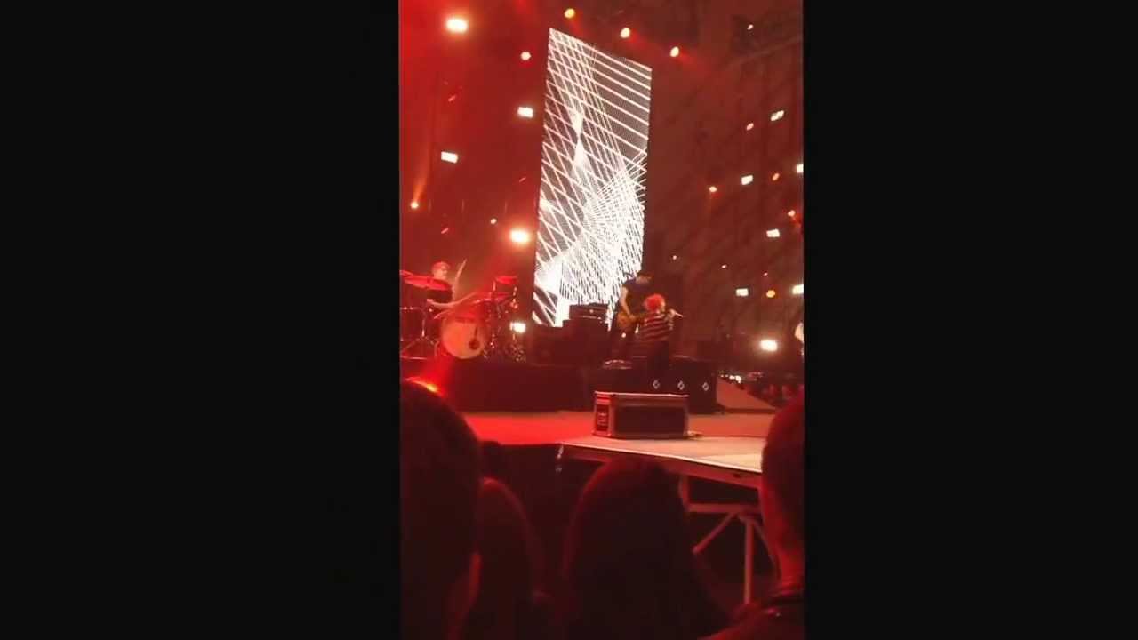 PARAMORE. direct tv celeb bowl