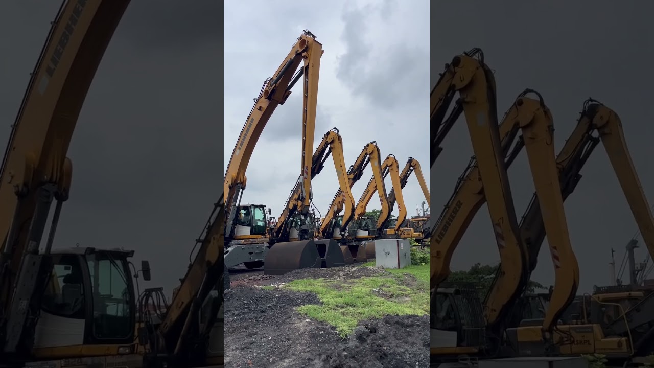 LIEBHERR LH 40 AND LH 30 #video #liebherr #liebherrconstruction #reels #story #viral_video #crane