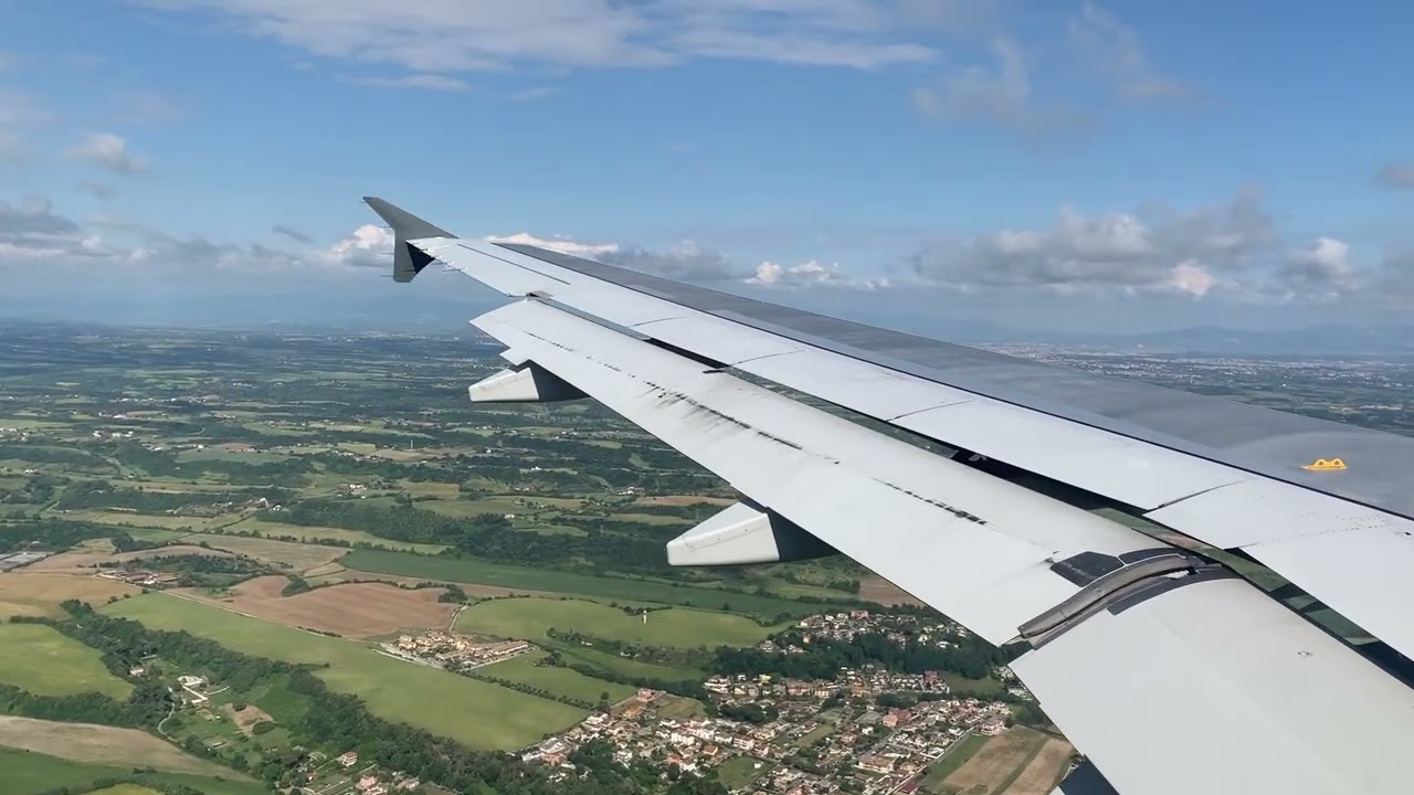 Condor Airbus A320 scenic landing in Rome. FRA-FCO