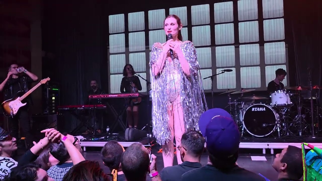 Sophie Ellis Bextor - Full Live Concert in Los Angeles The Regent Theater, October 27, 2025 - Part 5