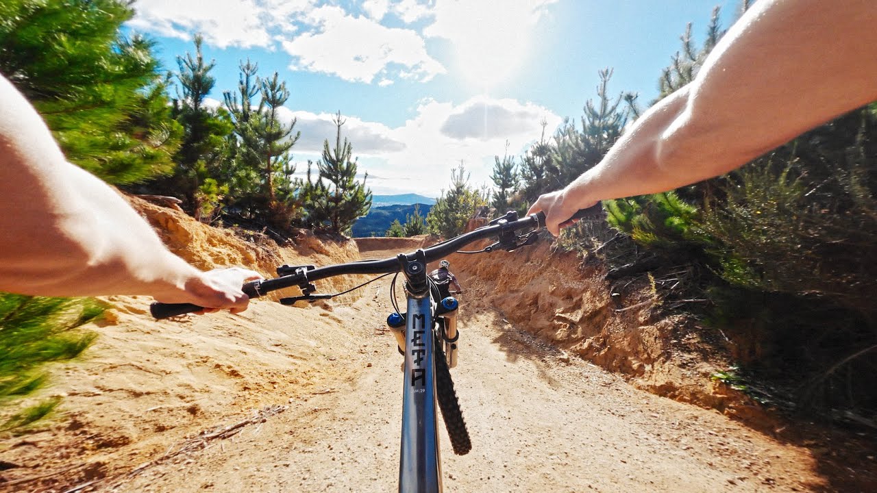Huge Sends and Heavy Slams in the Forest!  |  MTB VLOG EP02  |  Rotorua Redwoods