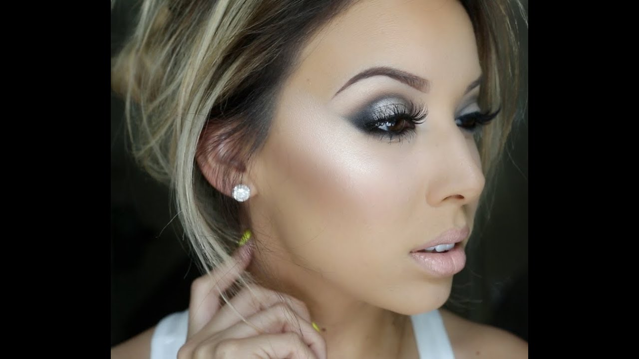 Silver Smokey Eye: Naked 2 Palette