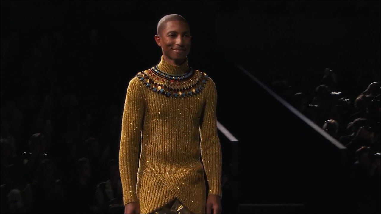 CHANEL Metiers D'art 2018-19 fahion show