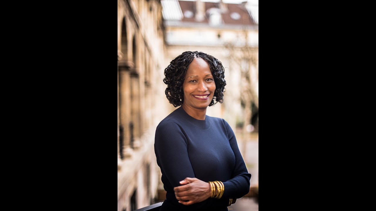 Mahi Traoré, Autrice de  
