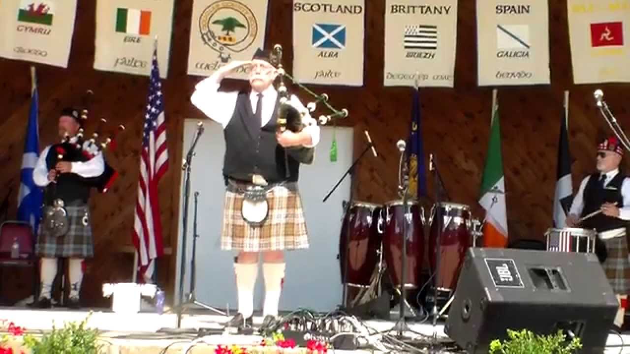 Southern Oregon Scottish Bagpipe Band in Winston, OR. HDV 0452