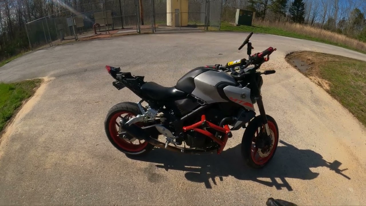 MT-03 Stunt Bike Walkaround