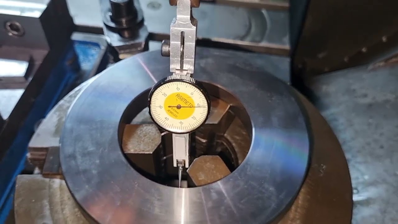 doğrultma saati ile delik merkezini nasıl buluruz. komprator saati ile par&ccedil;a sıfırı ayarlamak.