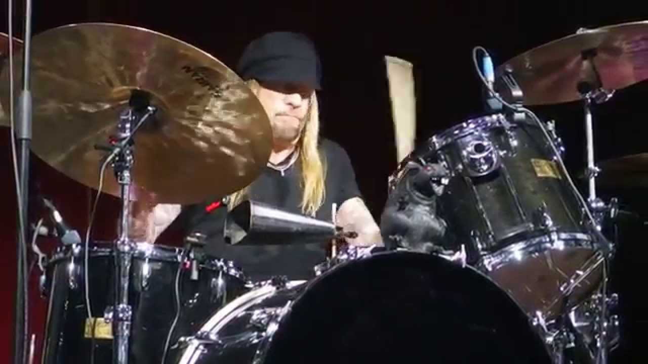 Amazing DRUM solo from Gov't Mule's Matt Abts