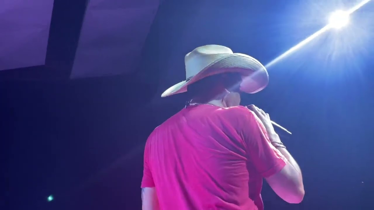 Jason Aldean “Heaven” Cincinnati Riverbend 8-25-2022