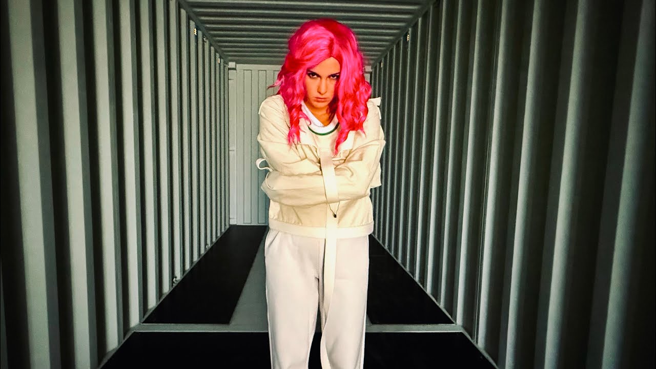 EXTREME EscAPe | Straitjacket Escape
