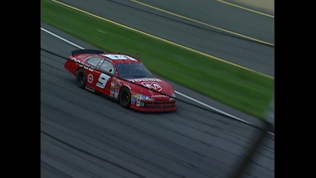Bill Elliott wins 2002 Brickyard 400