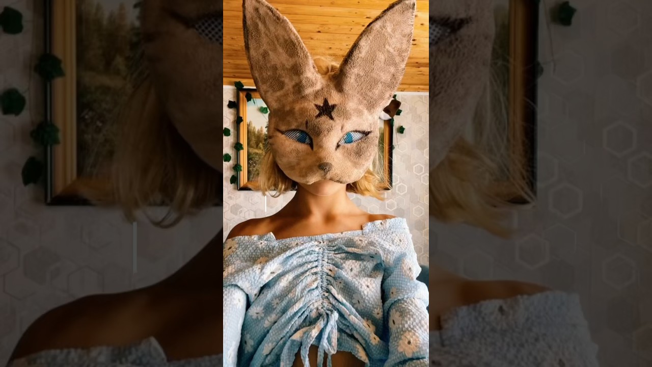 Бесят такие квд которые кусают людей😒 