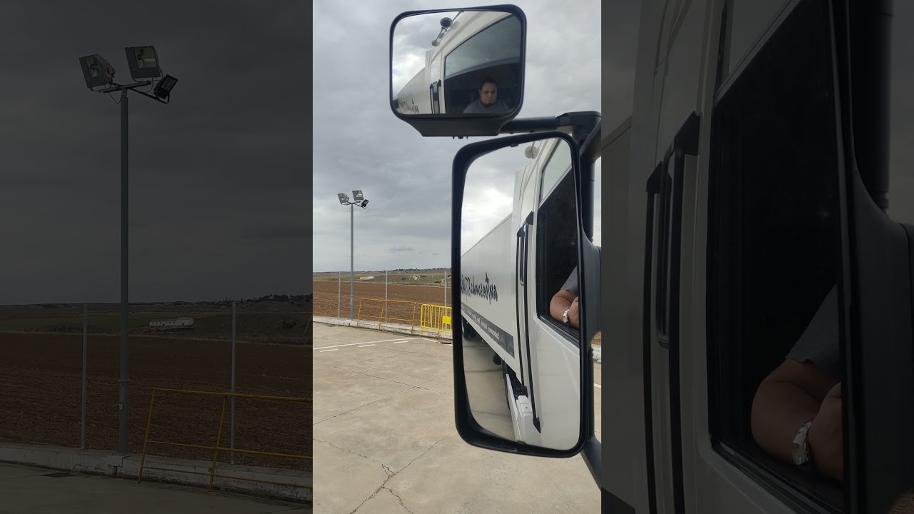 Maniobra de Trailer Marcha Atrás 