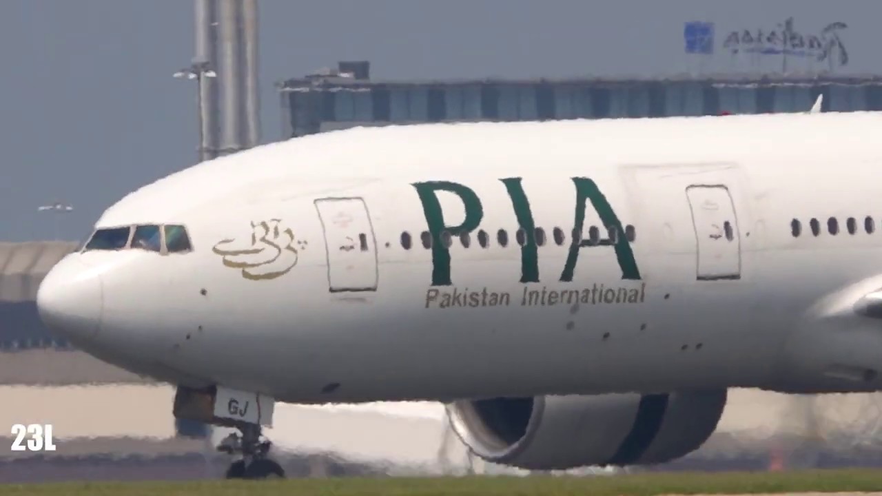 PIA Pakistan International Airlines AP-BGJ B772 PK701 Landing At Manchester From Islamabad 15/6/2020