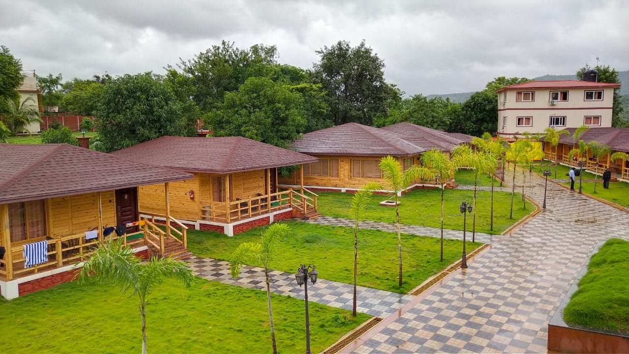 Top 10 Budget Resorts in TAPOLA - Mini Kashmir of Maharashtra - Mahabaleshwar | Hindi