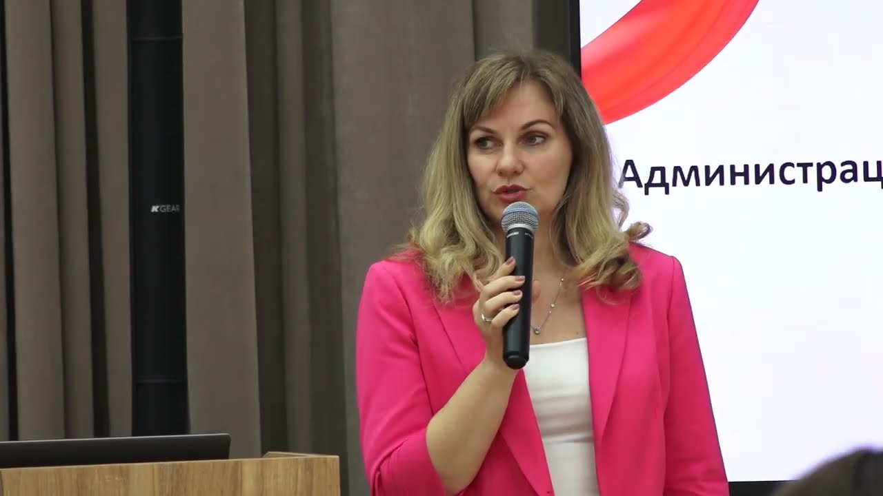 В рамках Года семьи в Лабинске состоялся разговор о семейных ценностях и роли государства.