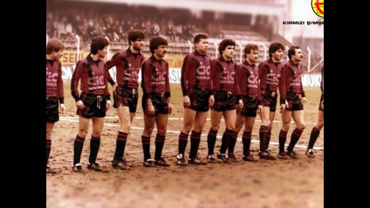 Eskisehirspor - Sen Siyah Giy Ben Kırmızı