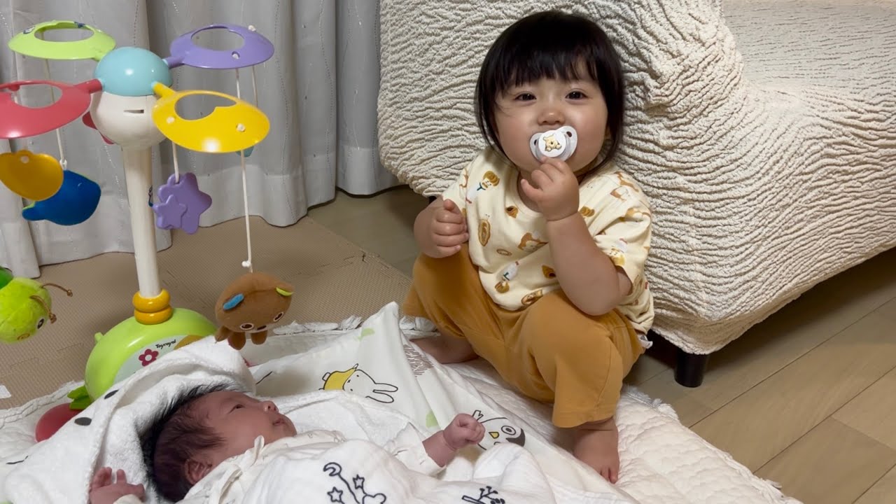 赤ちゃん期に使いこなせなかったおしゃぶりを…/I couldn't use a pacifier properly when I was a baby, but now I can.