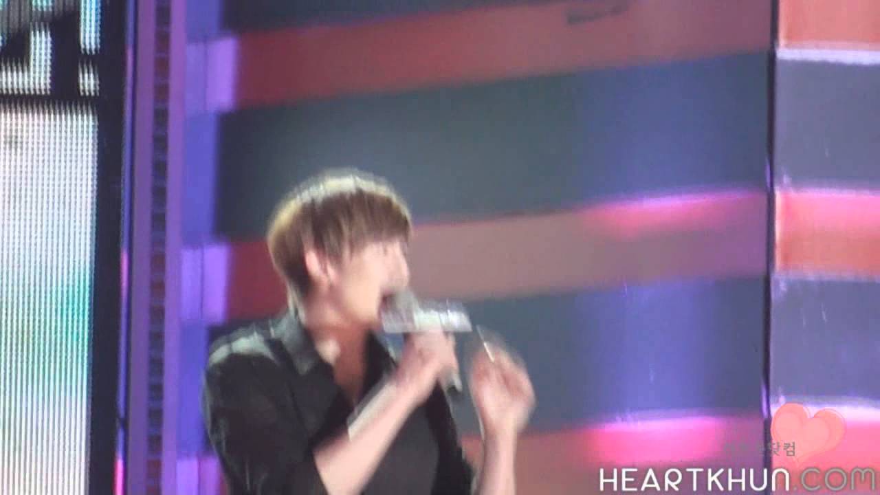 [닉쿤직캠] Heartkhun.com Nichkhun photobook special gift preview