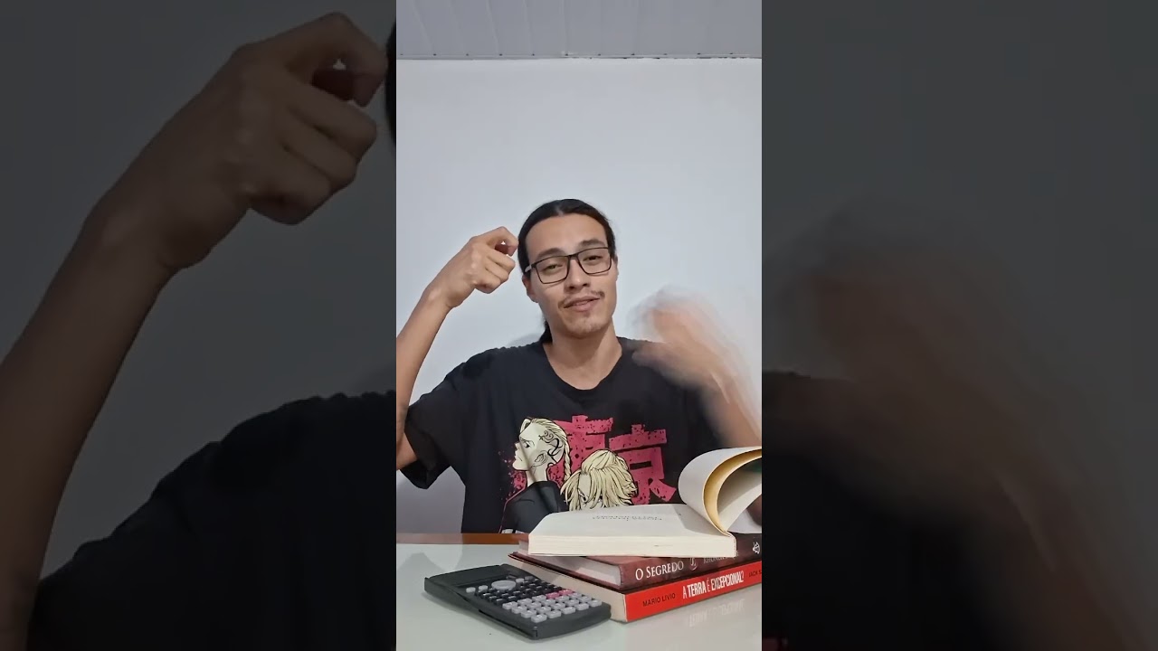  Stephen Hawking: Uma breve história do tempo. / Resenha do livro.