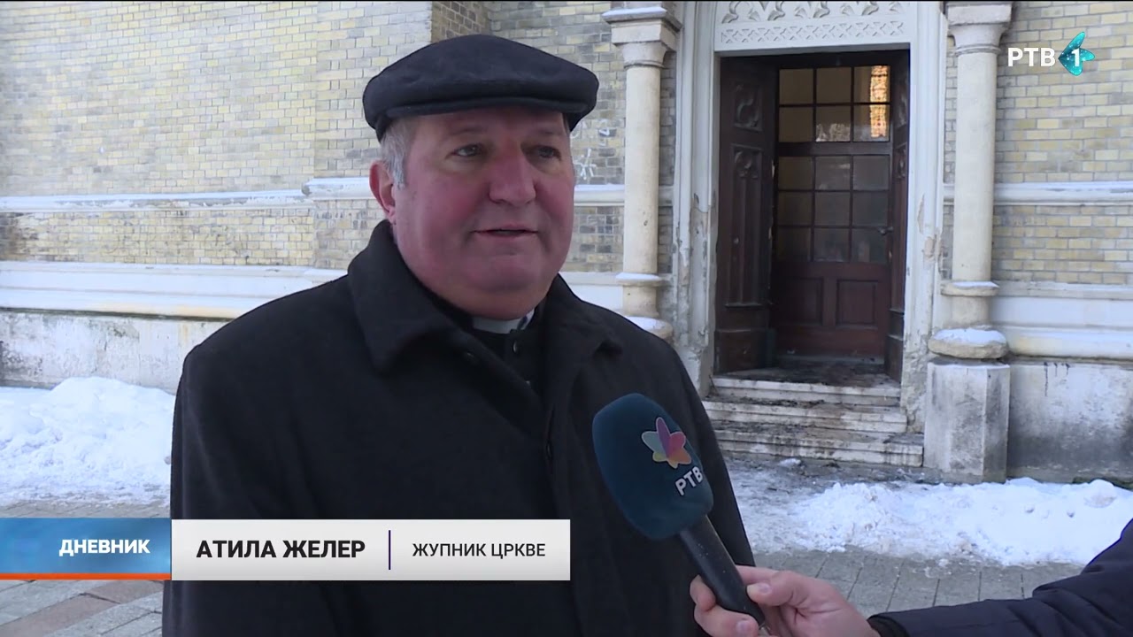 Požar na crkvi Imena Marijinog u Novom Sadu, zapaljen bočni ulaz u Katedralu