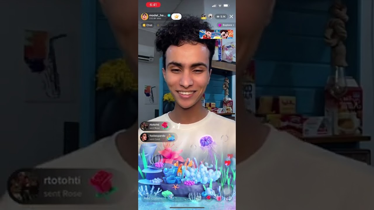بث المودل هيما