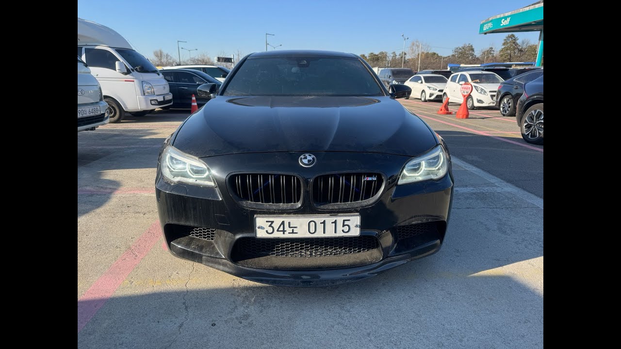 BMW M5 F10