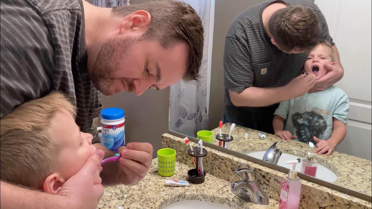 Гигиена при аутизме: чистка зубов