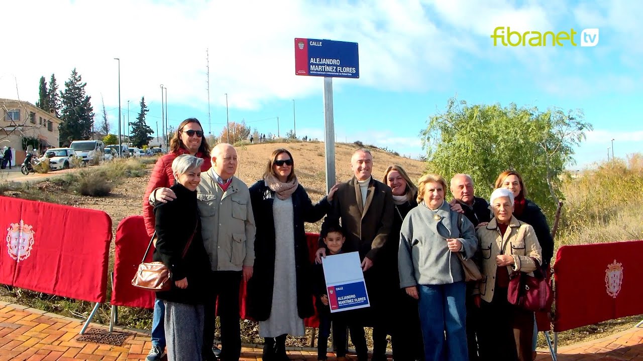ALEJANDRO MARTINEZ FLORES Y CHRISTIAN MENDEZ DAN NOMBRE A CALLES DE ALCANTARILLA