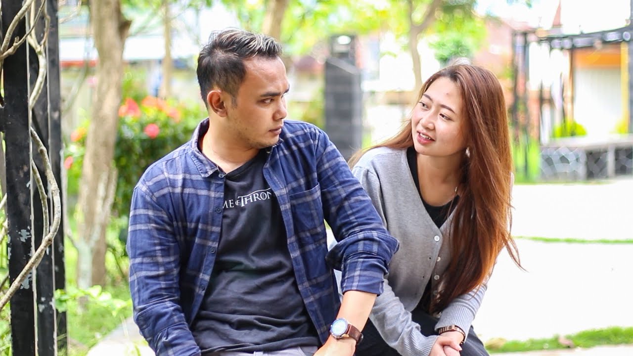 BOS KAYA BERTEMU MANTAN PACAR YANG DULU PERNAH MENGHINANYA SAAT MASIH MISKIN! 100% BIKIN BAPER