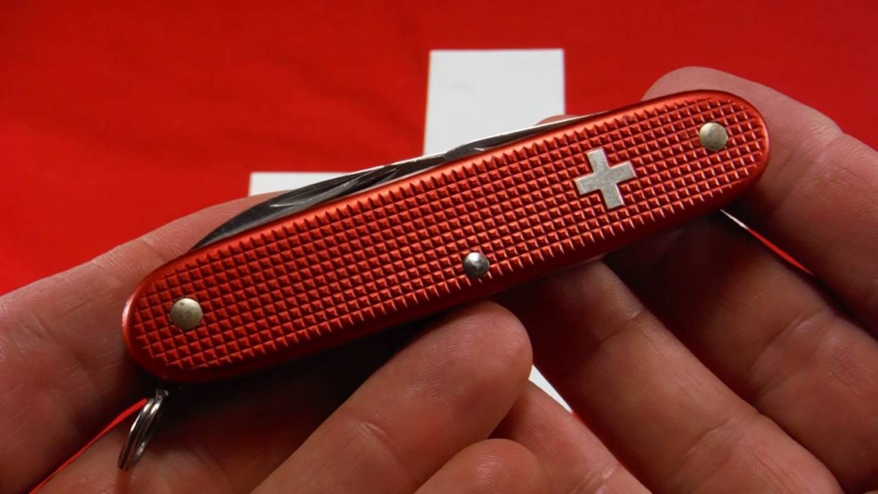 Лезвие Victorinox Old Cross Pioneer с клеймом 1980 года.