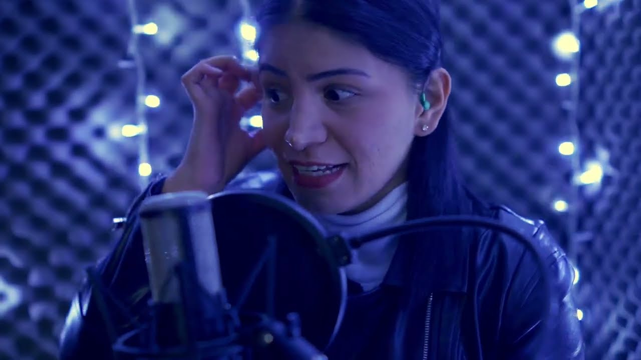 Veronica Mares: Studio Live Experience