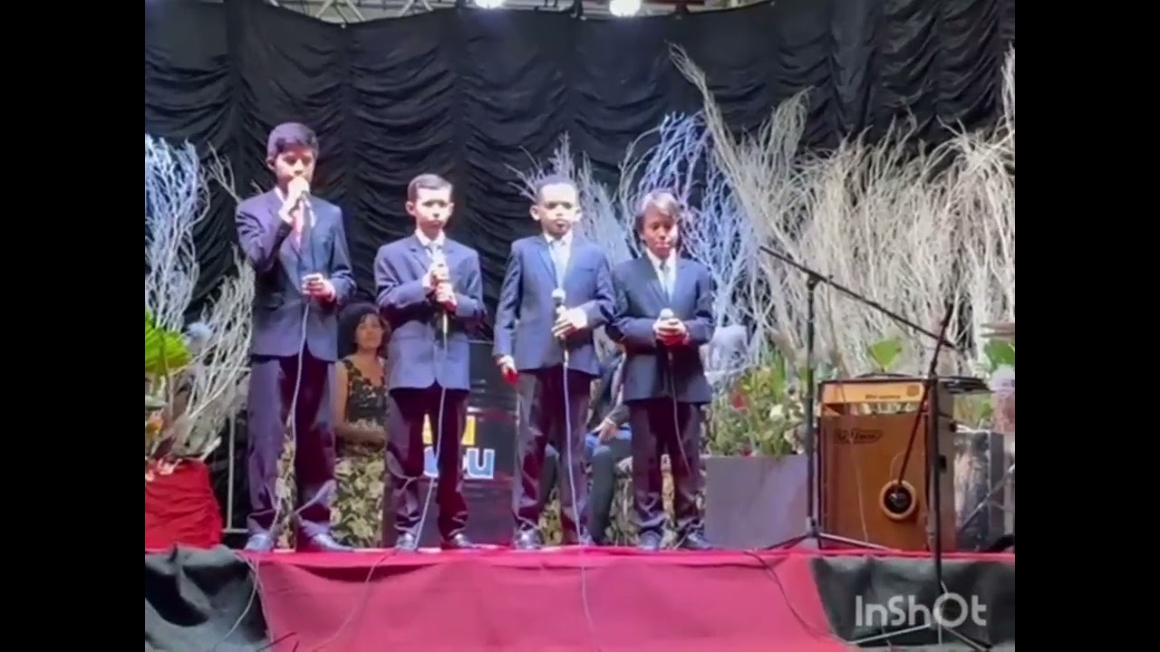 Quarteto conexão Mirim recebendo(premiação assur)