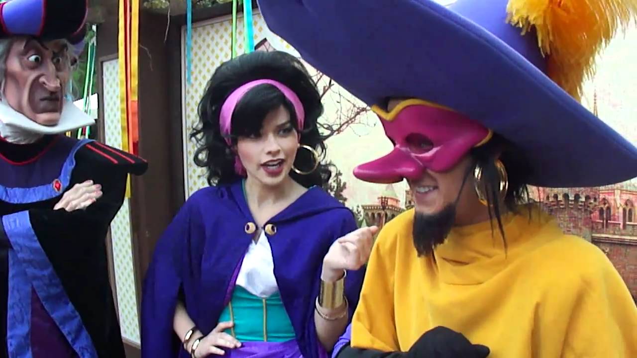 Having chitty chat with the Hunchback gang