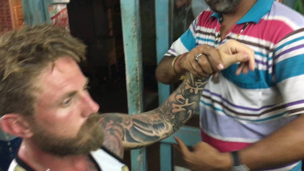 London Guy Getting Powerful Upper Body Massage In Pushkar India Part-3| 4K