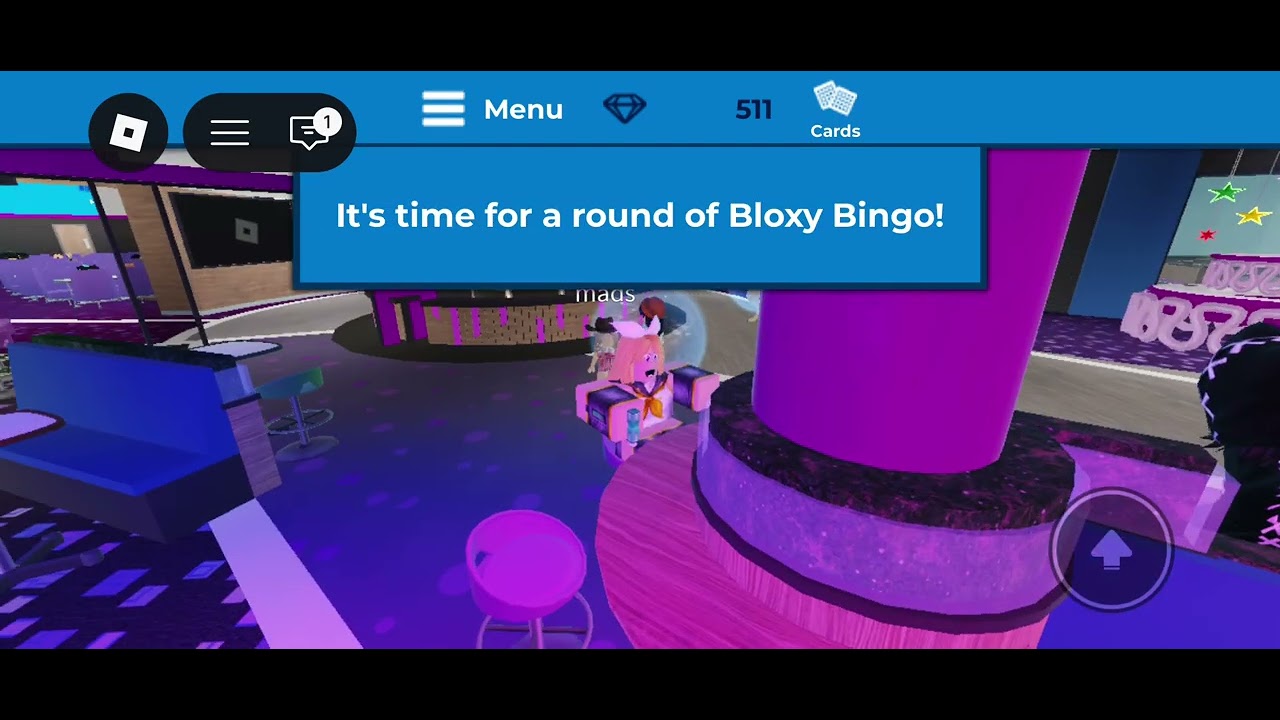 Playing Roblox as kagamine rin 
